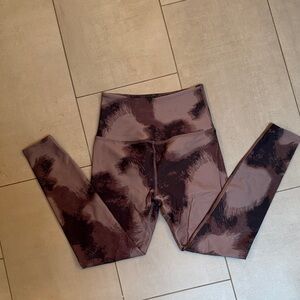Beyond Yoga Women's Leggings in Brown and Black